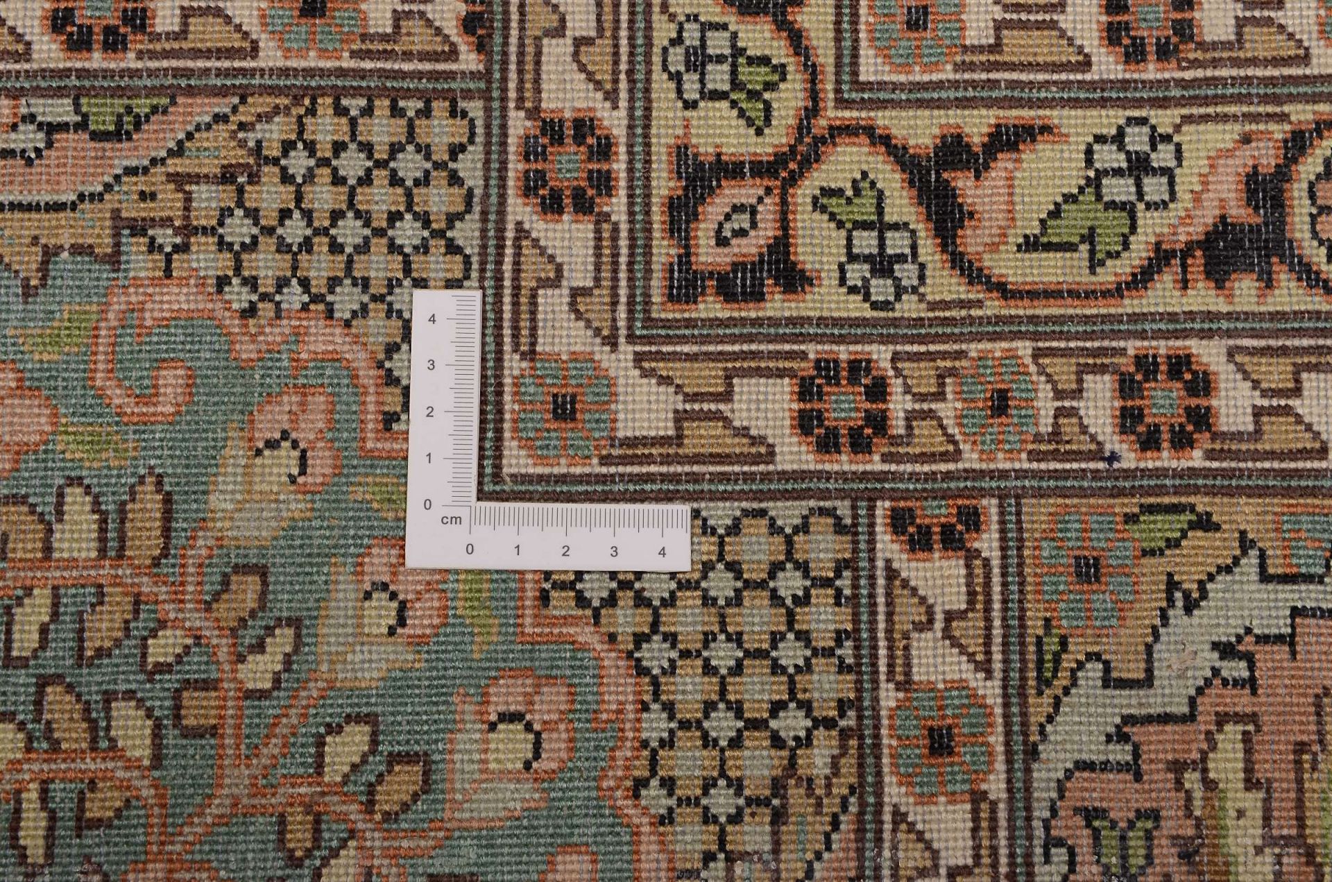 Kashmir Oriental Rug 361 × 276 cm, silk, hand-knotted — view 3