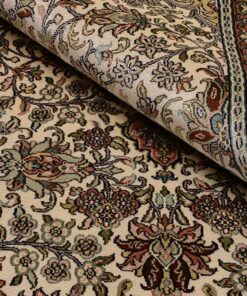Kashmir Oriental Rug 252 × 169 cm, silk, hand-knotted — view 4