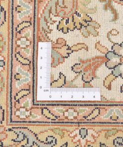 Kashmir Oriental Rug 247 × 170 cm, silk, hand-knotted — view 4
