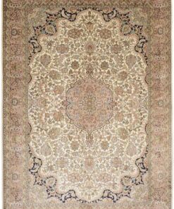Kashmir Oriental Rug 248 × 172 cm, silk, hand-knotted