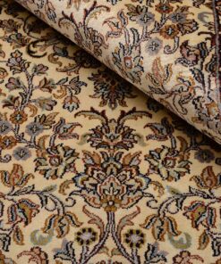 Kashmir Oriental Rug 280 × 184 cm, silk, hand-knotted — view 4
