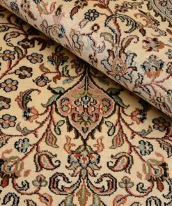 Kashmir Oriental Rug 277 × 185 cm, silk, hand-knotted — view 4