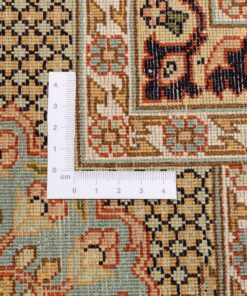 Kashmir Oriental Rug 254 × 199 cm, silk, hand-knotted — view 3