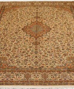 Kashmir Oriental Rug 310 × 213 cm, silk, hand-knotted — view 2