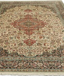 Kashmir Oriental Rug 366 × 270 cm, silk, hand-knotted — view 2
