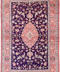 Qom Persian Rug 160 × 105 cm, silk, hand-knotted