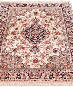 Qom Persian Rug 149 × 109 cm, silk, hand-knotted — view 2