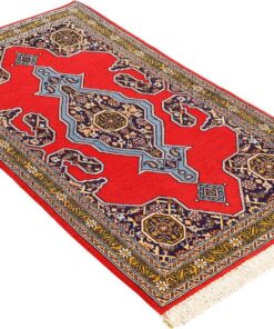 Qom Persian Rug 132 × 75 cm, wool & silk, hand-knotted — view 4
