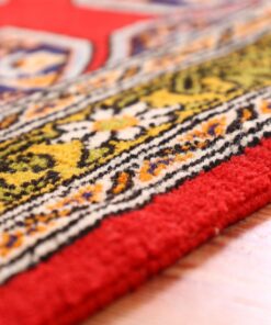 Qom Persian Rug 132 × 75 cm, wool & silk, hand-knotted — view 6