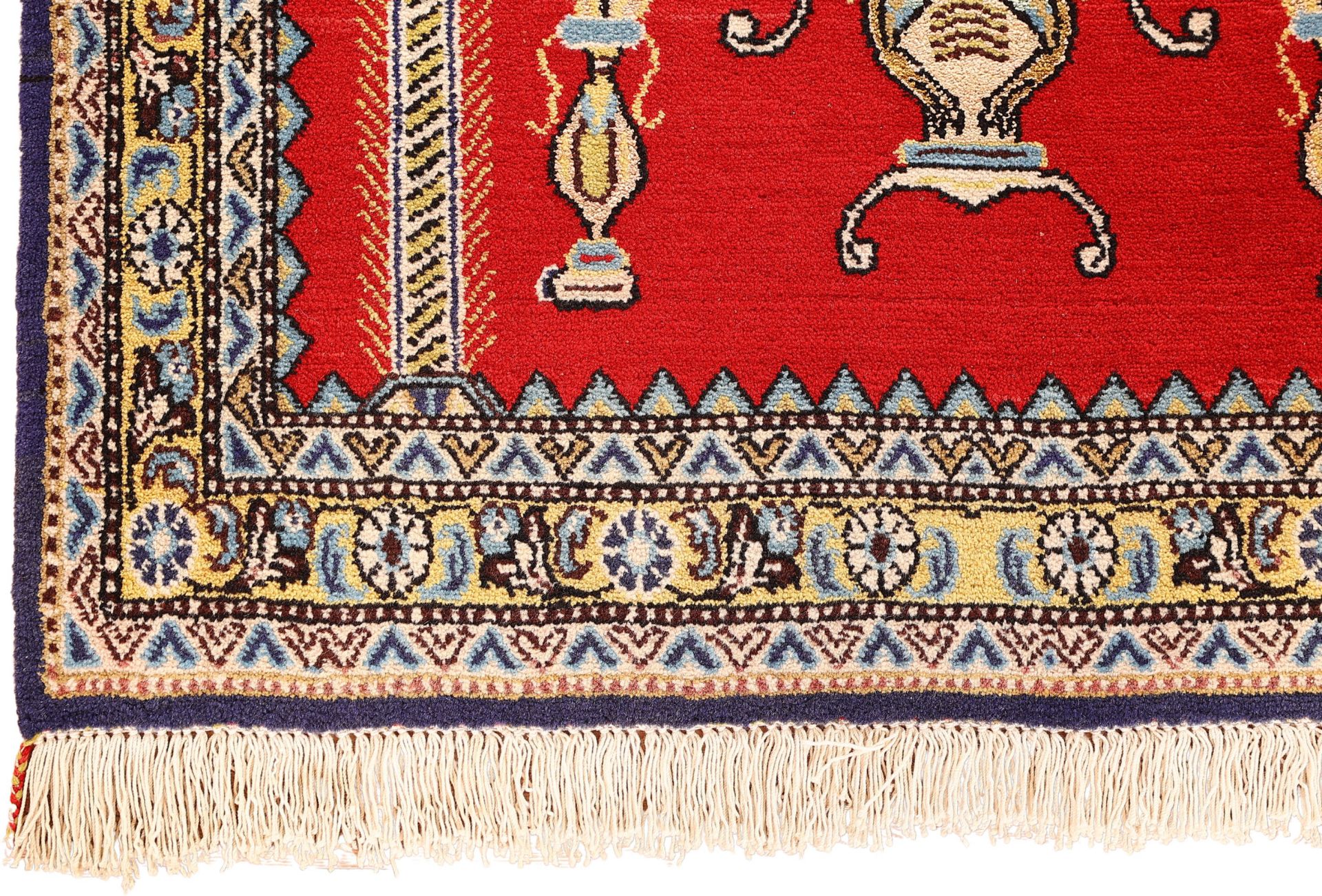 Qom Persian Rug 123 × 84 cm, wool & silk, hand-knotted — view 5