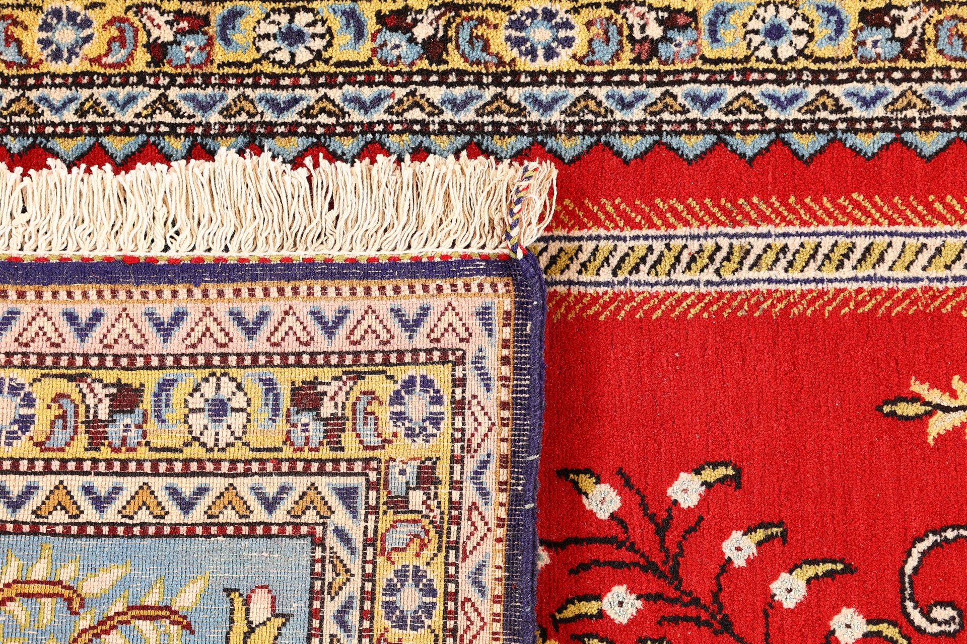 Qom Persian Rug 123 × 84 cm, wool & silk, hand-knotted — view 7